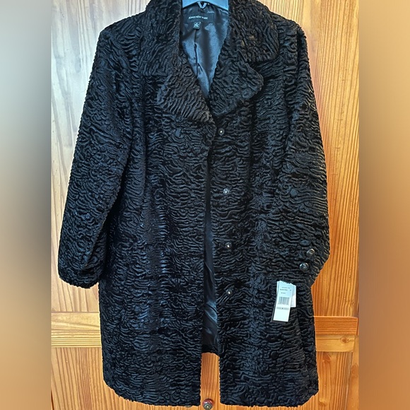 Jones New York Women’s Faux Fur Coat - Picture 2 of 7